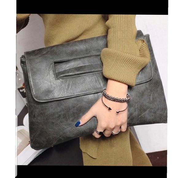 Middle strap leather envelope clutch - Picture 2 of 6